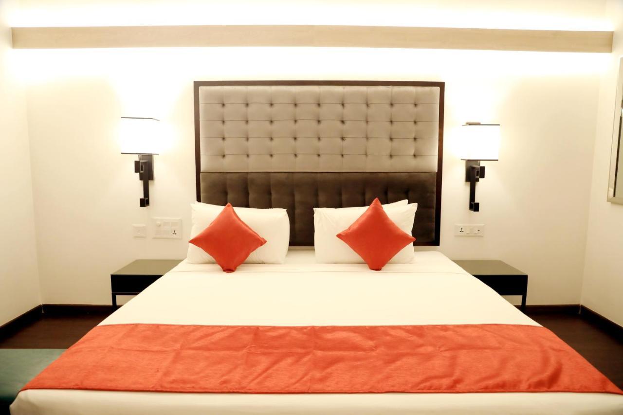 Hotel Deccan Serai Grande, Gachibowli, 하이데라바드 외부 사진