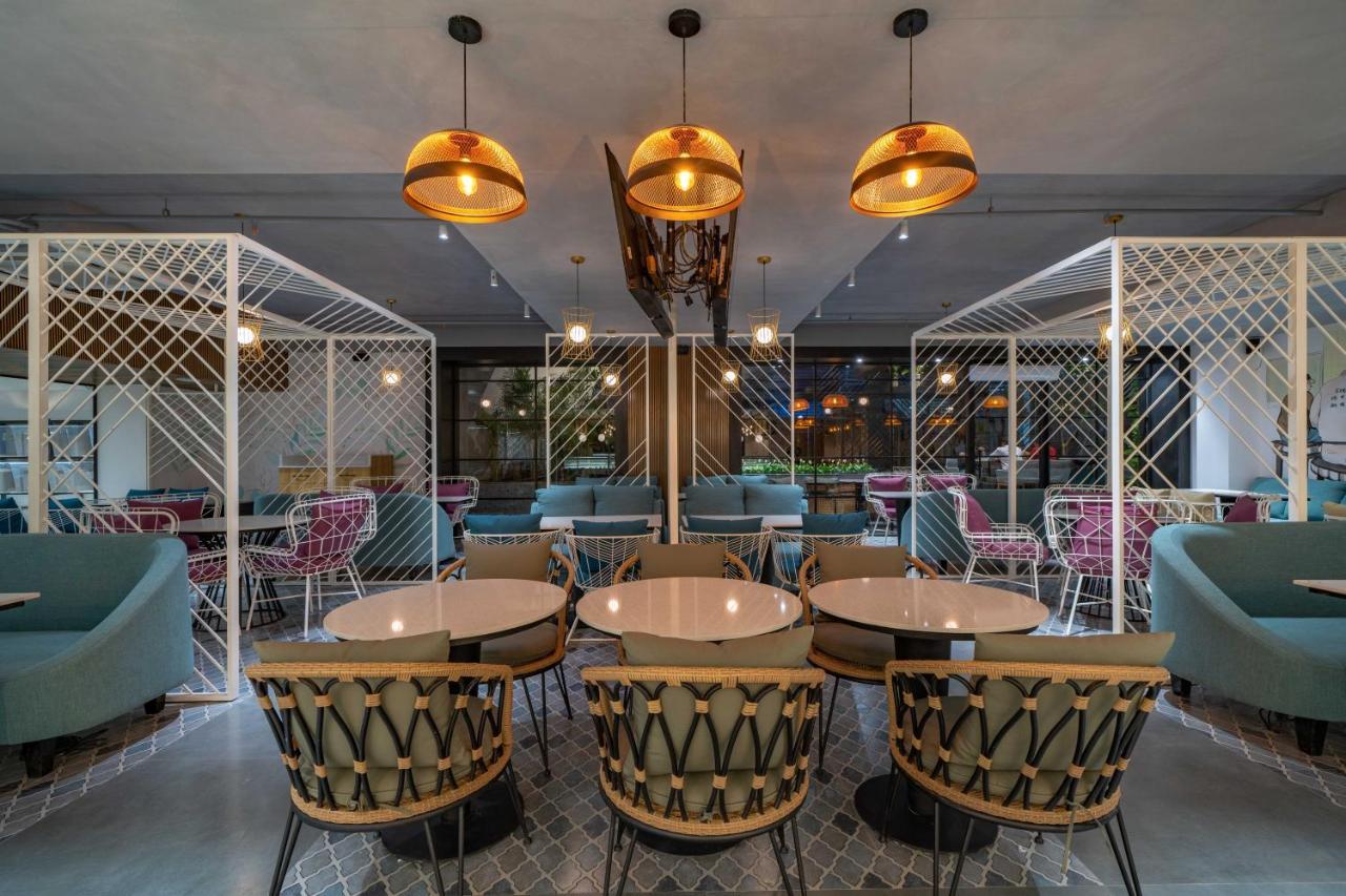Hotel Deccan Serai Grande, Gachibowli, 하이데라바드 외부 사진