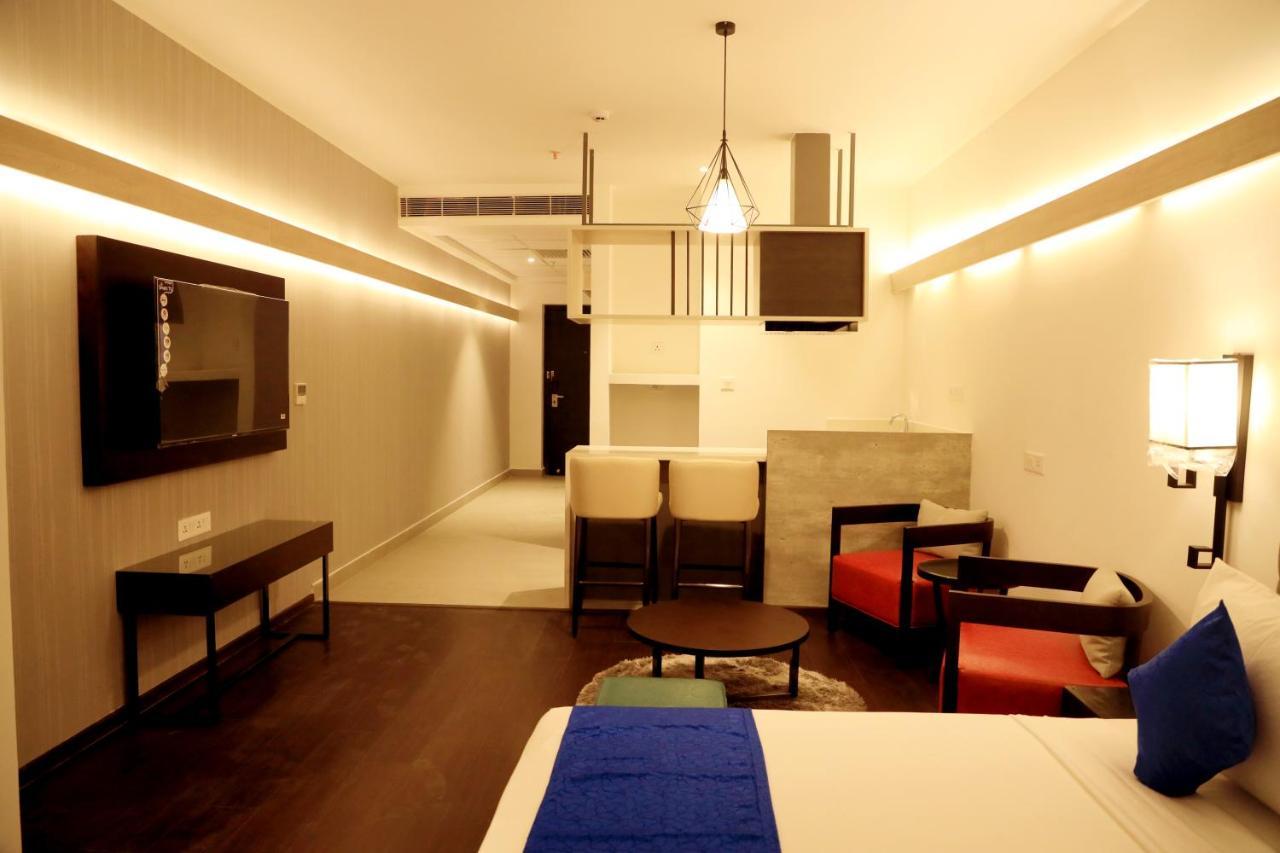 Hotel Deccan Serai Grande, Gachibowli, 하이데라바드 외부 사진