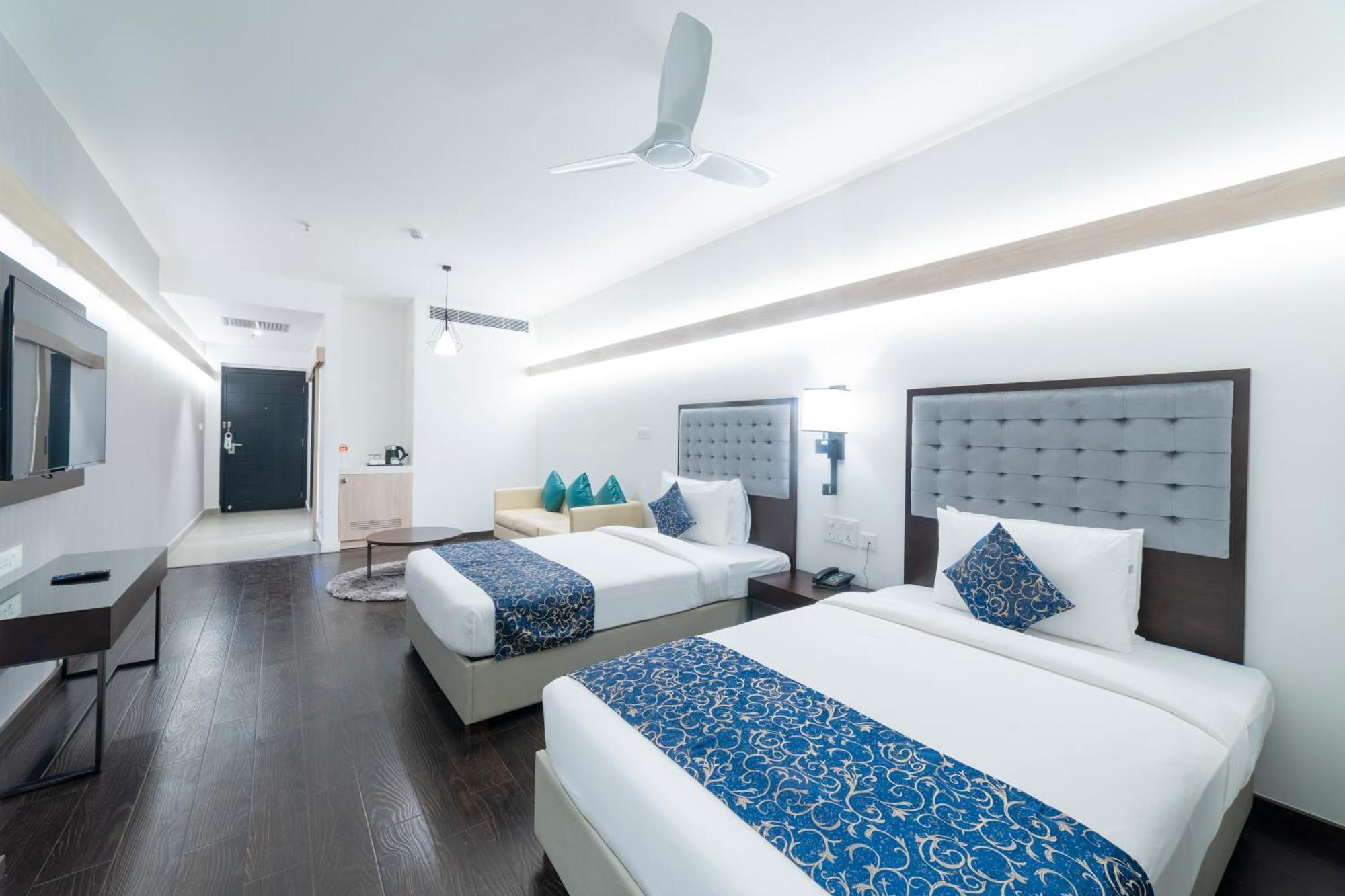 Hotel Deccan Serai Grande, Gachibowli, 하이데라바드 외부 사진