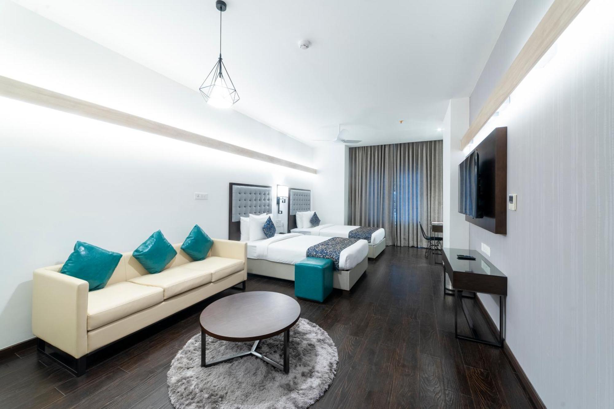Hotel Deccan Serai Grande, Gachibowli, 하이데라바드 외부 사진