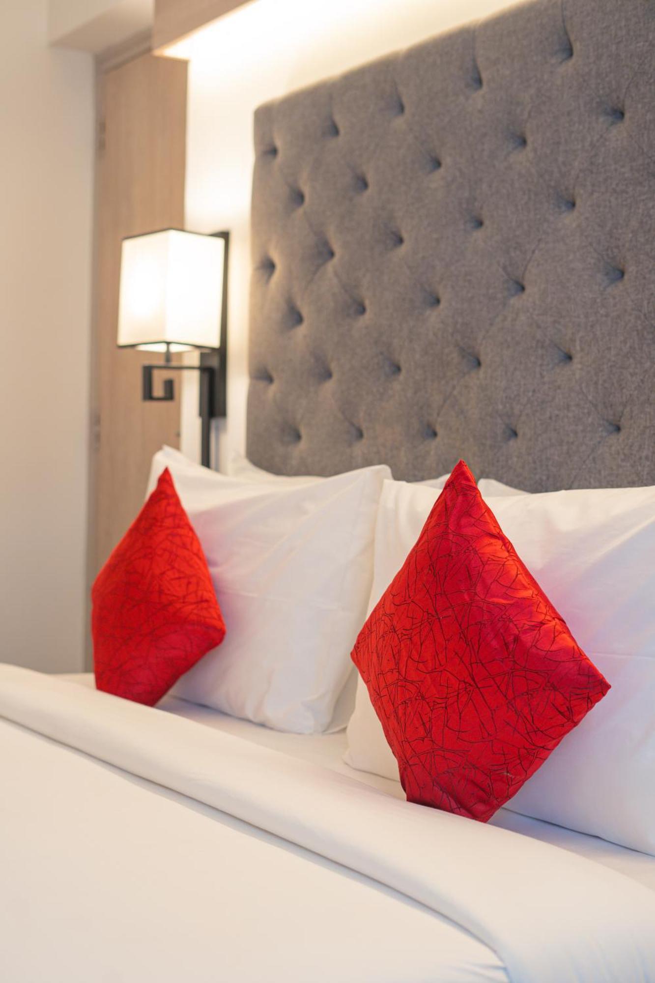 Hotel Deccan Serai Grande, Gachibowli, 하이데라바드 외부 사진