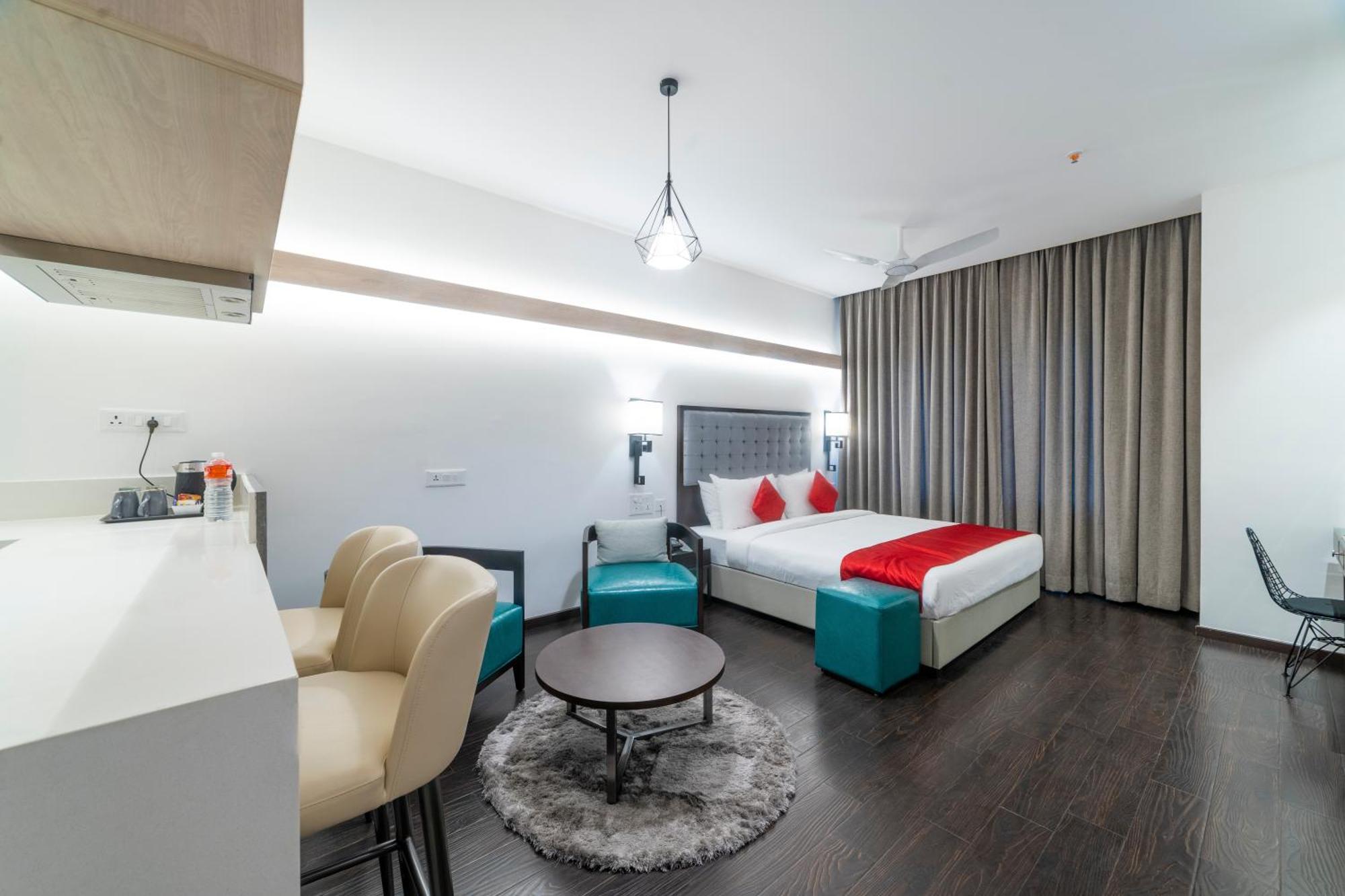 Hotel Deccan Serai Grande, Gachibowli, 하이데라바드 외부 사진